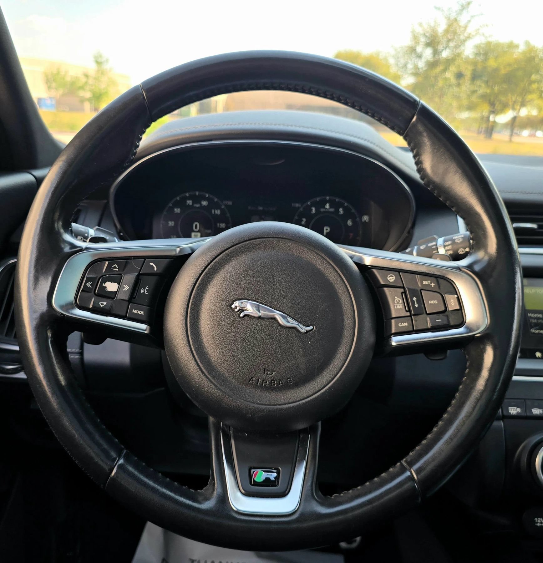 Used 2018 Jaguar E-PACE R-Dynamic HSE AWD/4WD image 29
