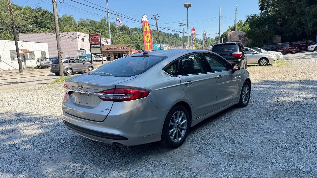 Used 2017 Ford Fusion SE w/ Fusion SE Technology Package image 7
