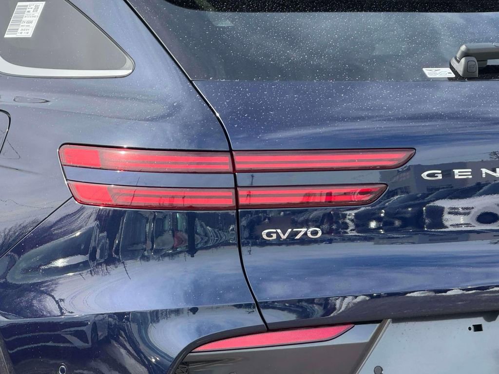 New 2026 Genesis GV70 2.5T Advanced AWD/4WD image 8