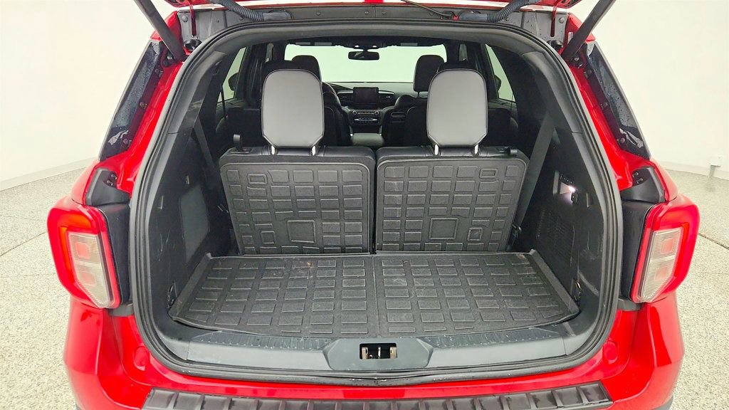Used 2020 Ford Explorer ST w/ Premium Technology Package image 22