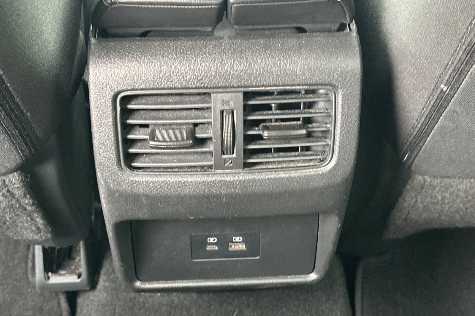 Used 2023 Nissan Rogue SV image 14