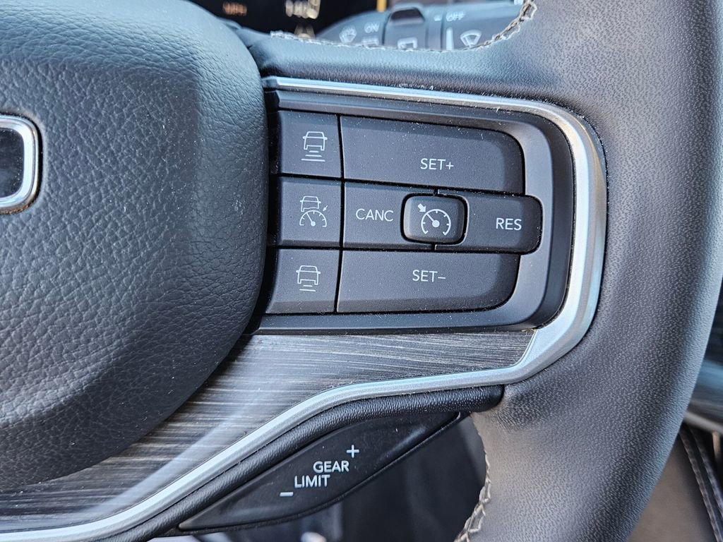 Used 2023 Jeep Wagoneer Series II image 23