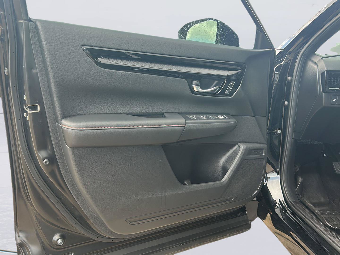 Used 2026 Honda CR-V Sport Touring image 8