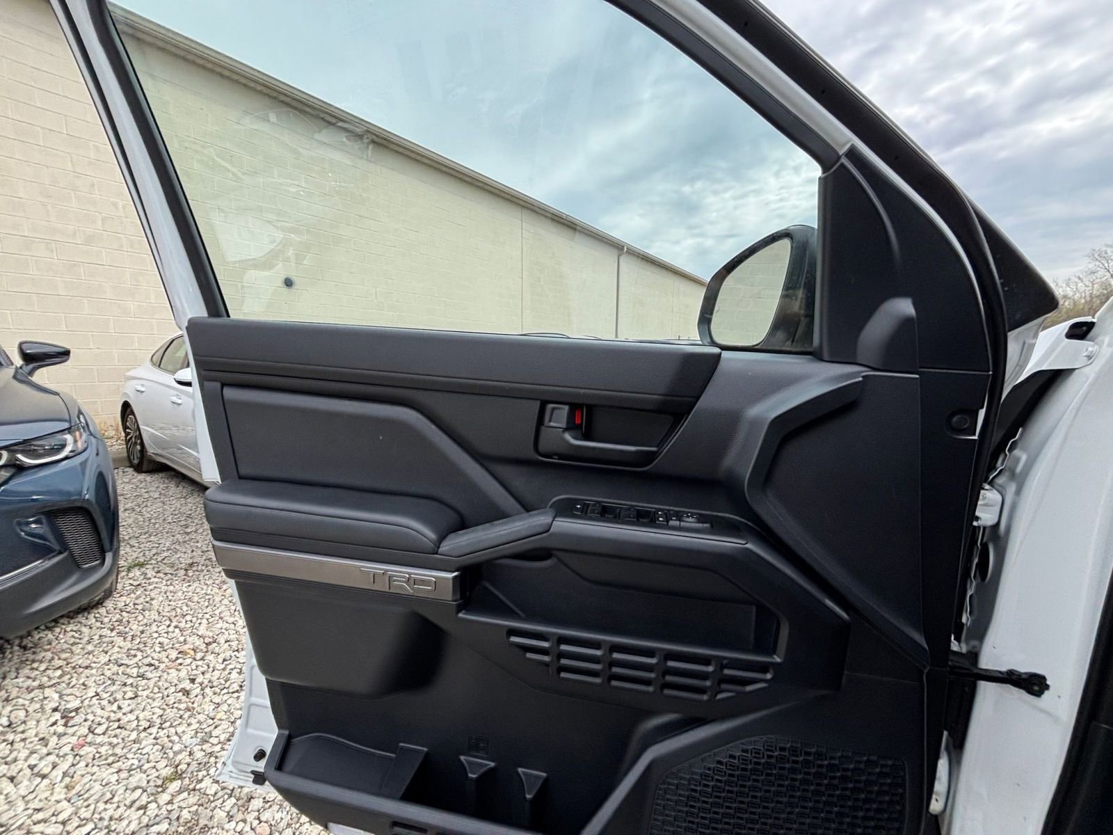 Used 2025 Toyota 4Runner TRD Off-Road AWD/4WD image 18