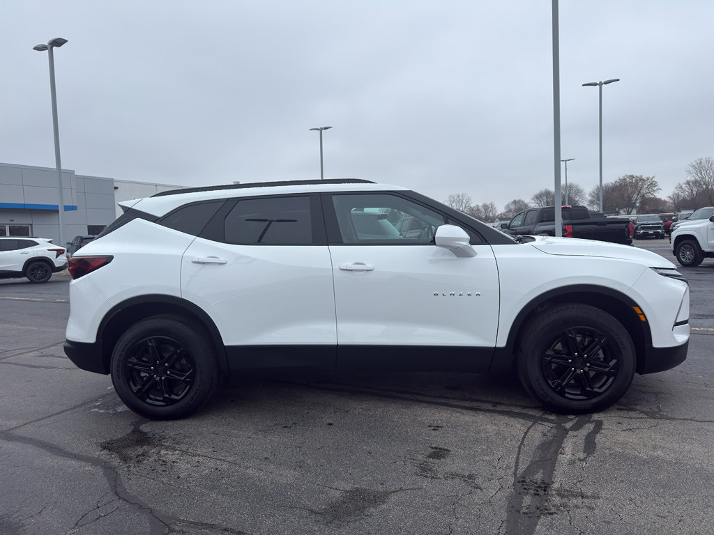 Used 2024 Chevrolet Blazer LT w/ Convenience Package image 4