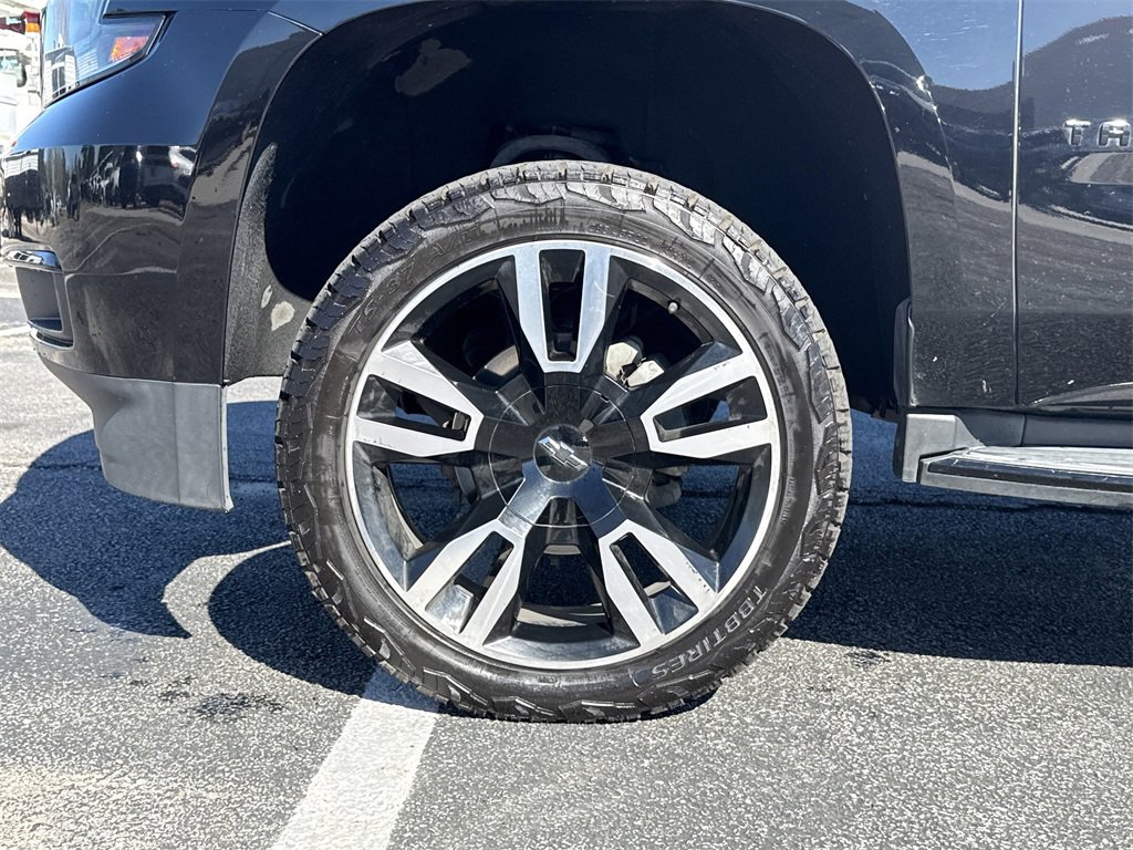 Used 2019 Chevrolet Tahoe LT w/ RST Edition image 9