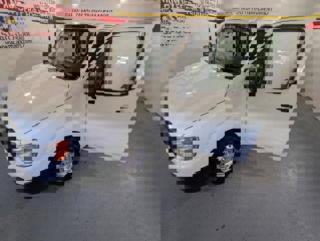 Used 2021 Nissan NV 2500 S image 11