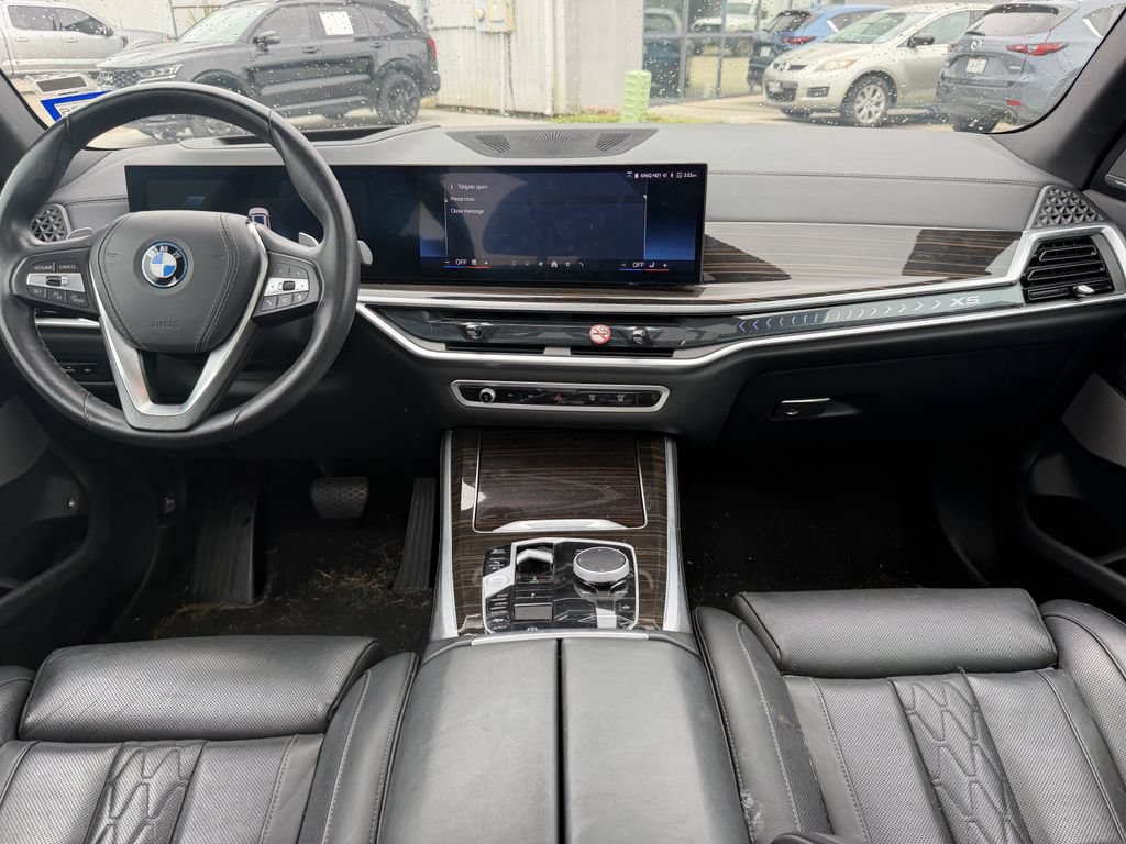 Used 2025 BMW X5 xDrive50e AWD/4WD image 25