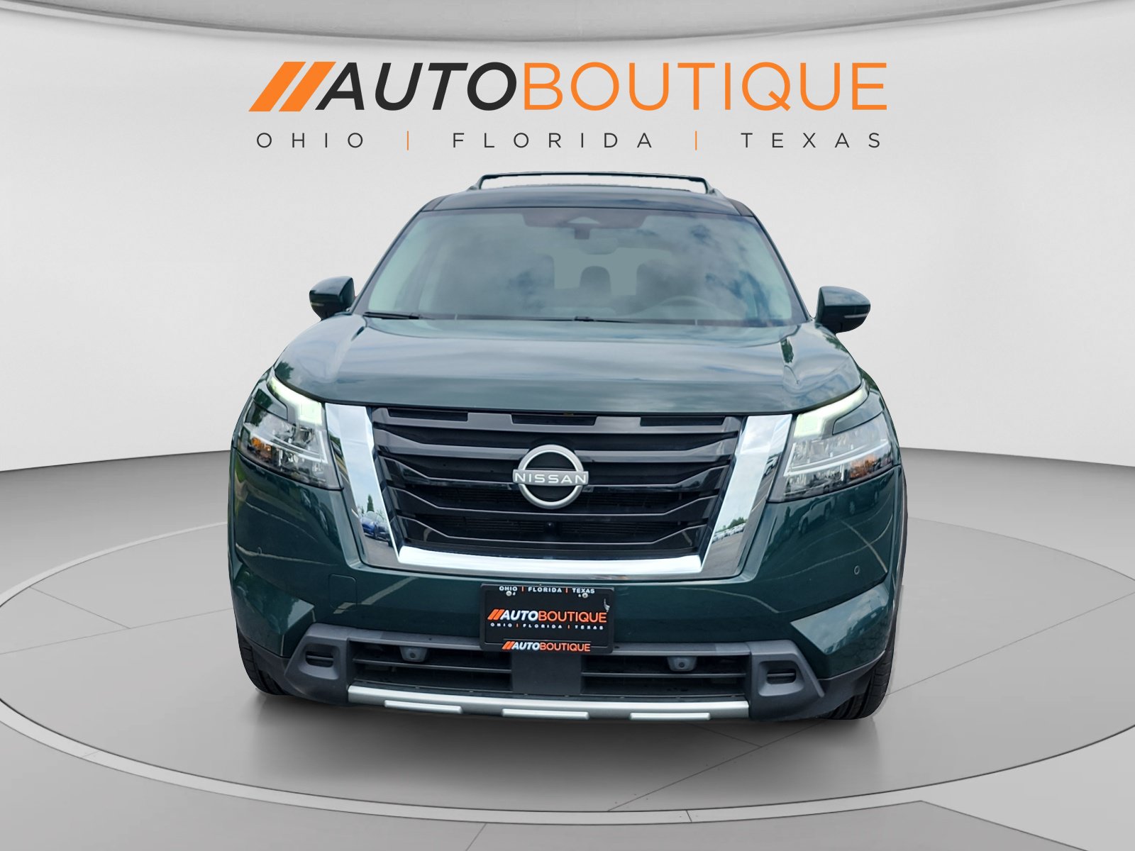 Used 2023 Nissan Pathfinder SL AWD/4WD image 8