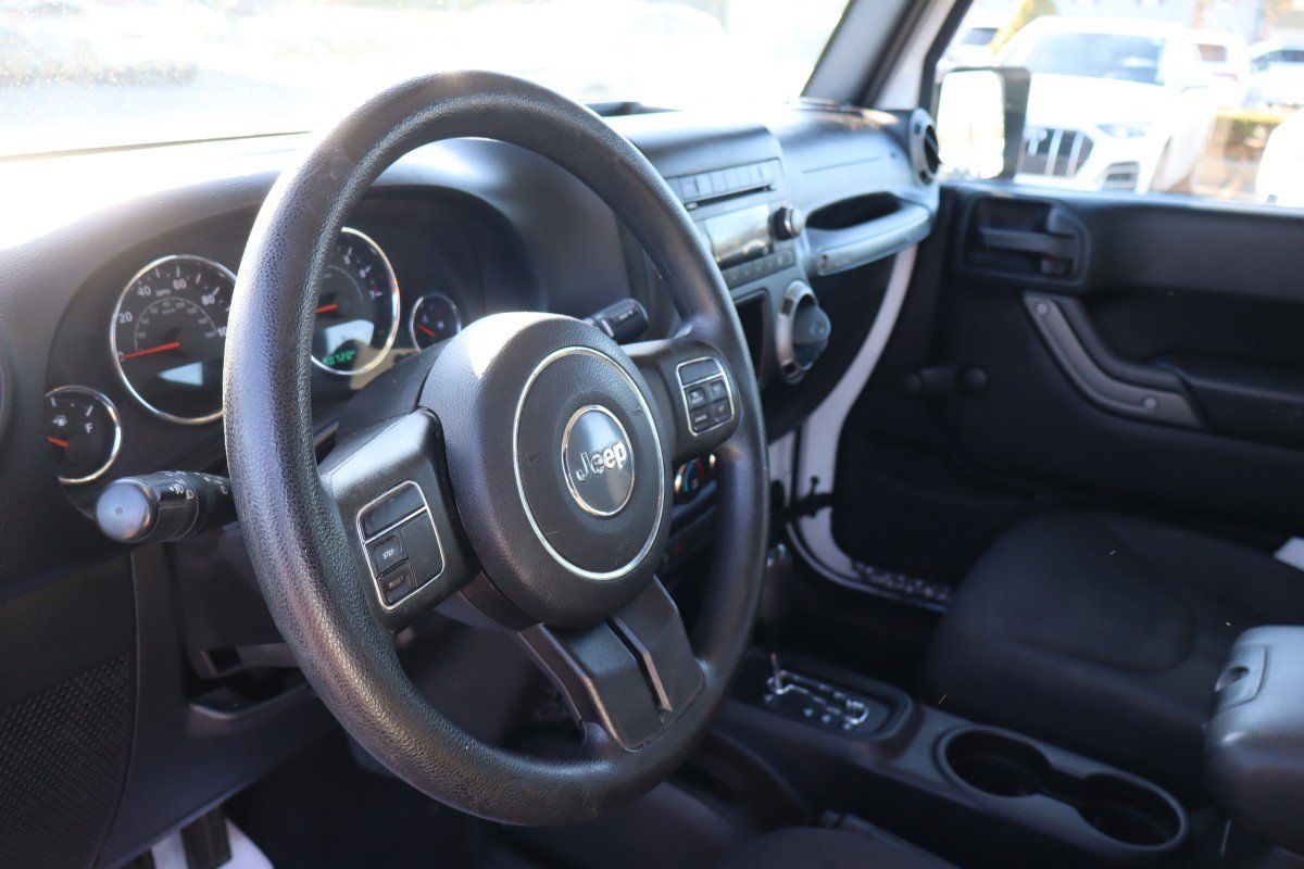 Used 2016 Jeep Wrangler Unlimited Sport image 9