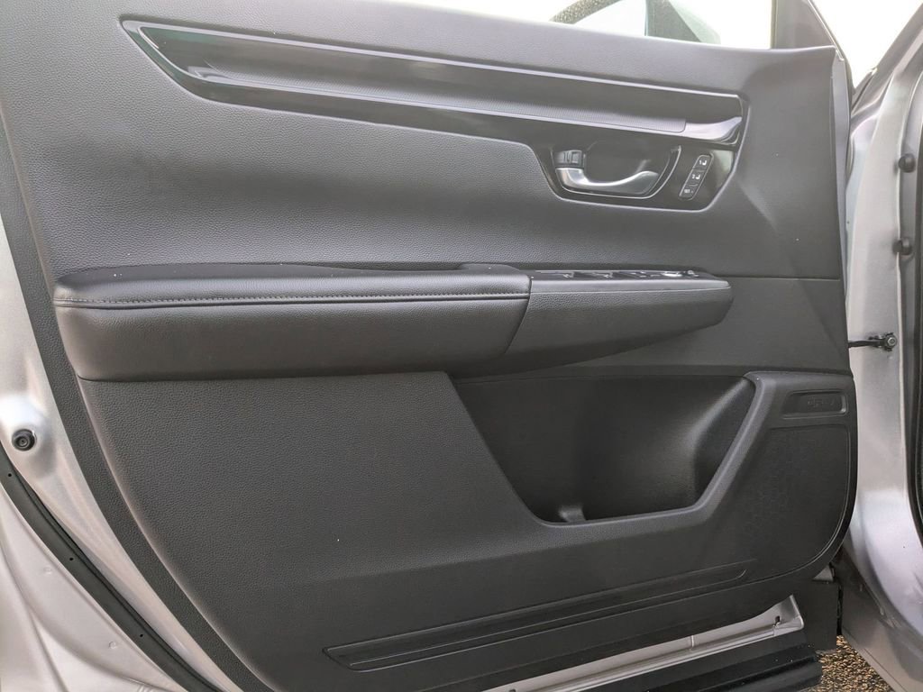 Used 2025 Honda CR-V EX-L image 13
