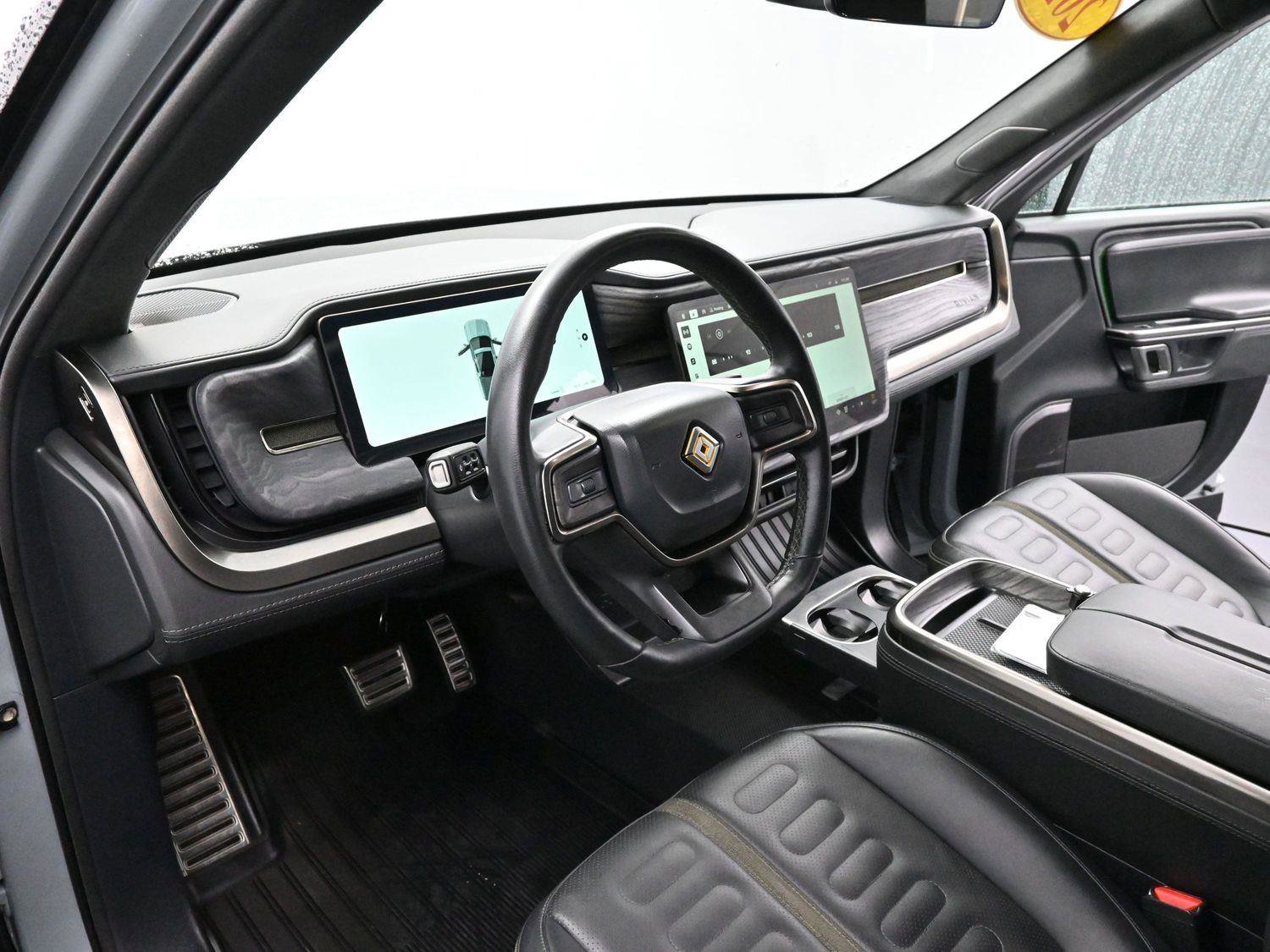 Used 2022 Rivian R1T Adventure image 14