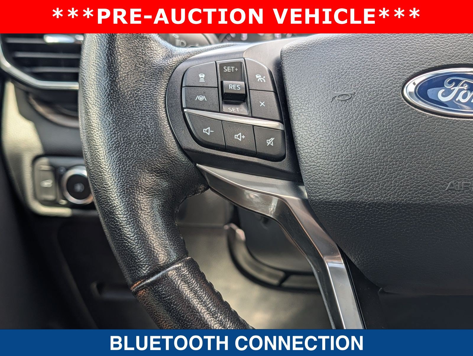 Used 2020 Ford Explorer Limited w/ Class III Trailer Tow Package RWD image 29