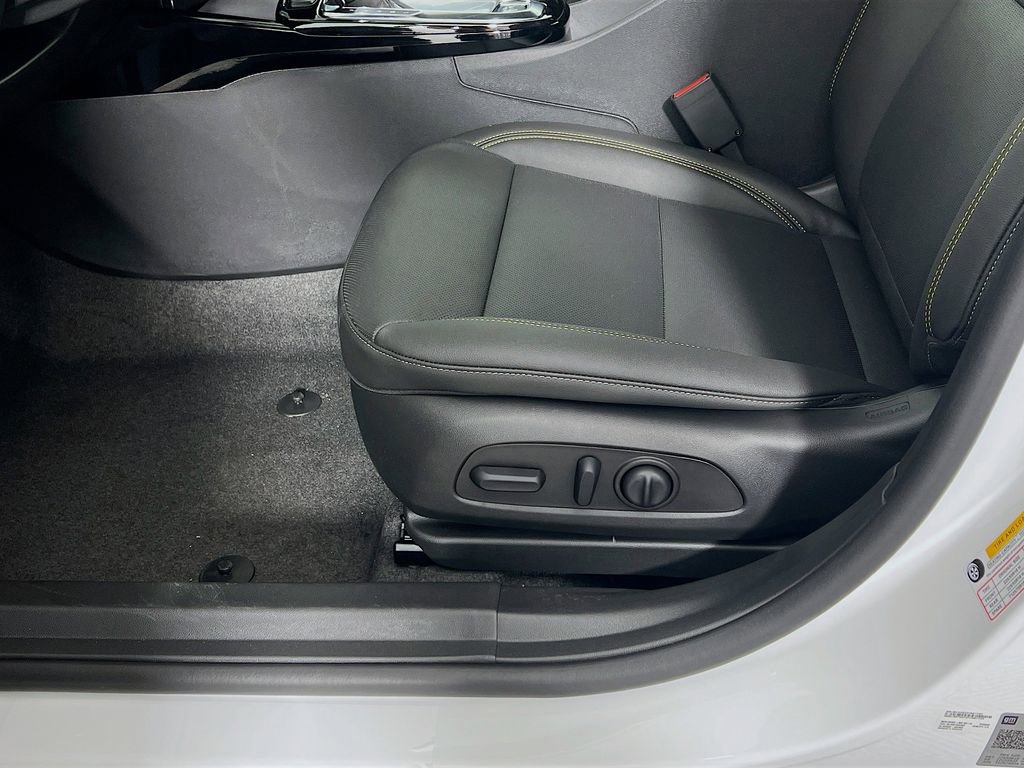 New 2026 Chevrolet Trax ACTIV w/ Driver Confidence Package FWD image 18
