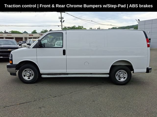 Used 2025 Chevrolet Express 2500 w/ Driver Convenience Package RWD image 5