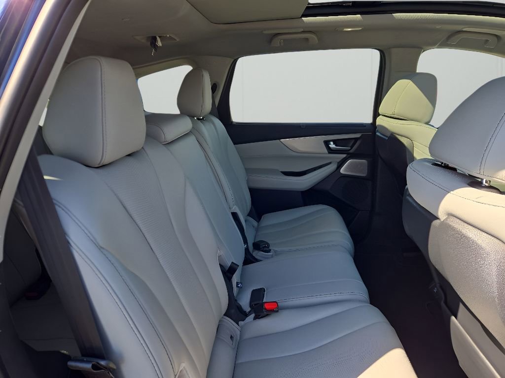 Used 2025 Acura MDX SH-AWD w/ Technology Package image 16