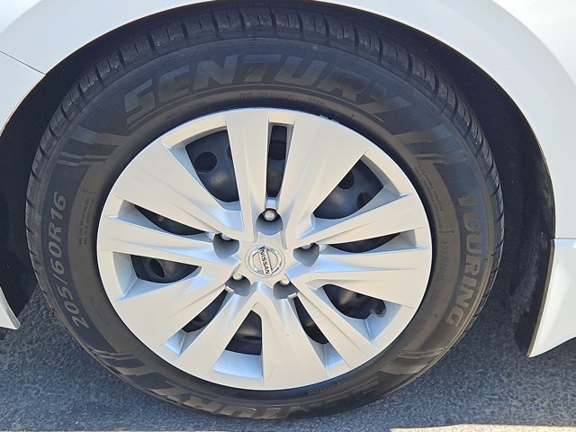 Certified 2022 Nissan Sentra S w/ Lighting Package FWD image 27