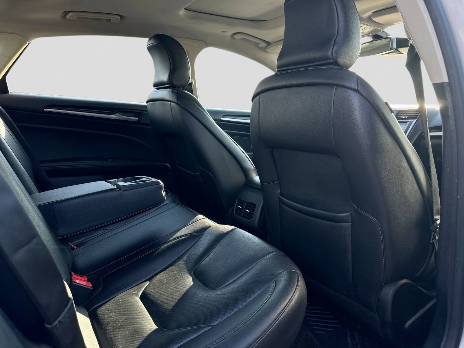 Used 2019 Ford Fusion Titanium image 8