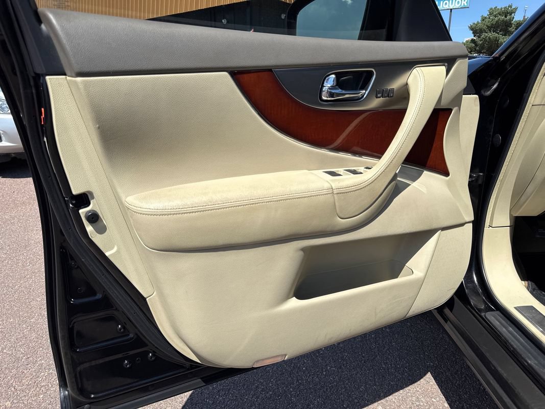 Used 2009 INFINITI FX35 AWD w/ Technology Pkg image 44