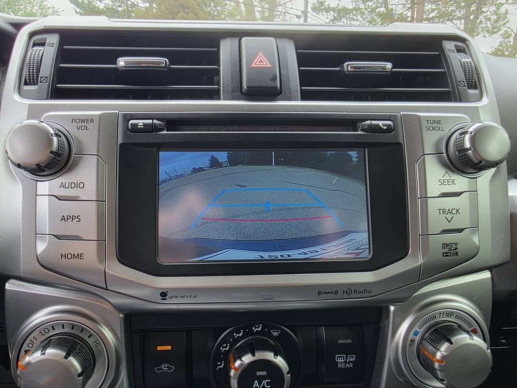 Used 2016 Toyota 4Runner SR5 AWD/4WD image 25