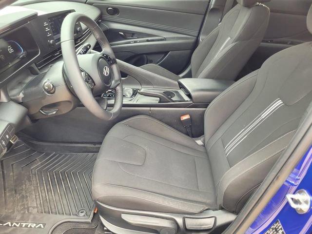 Used 2025 Hyundai Elantra Sport FWD image 28