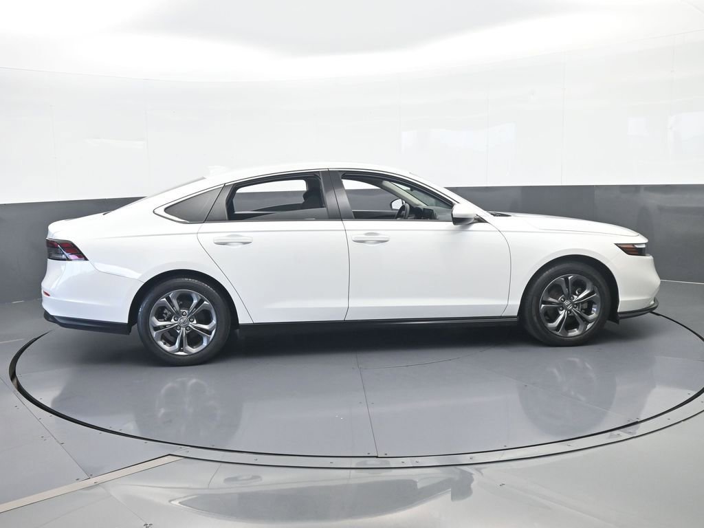 Used 2023 Honda Accord EX image 7