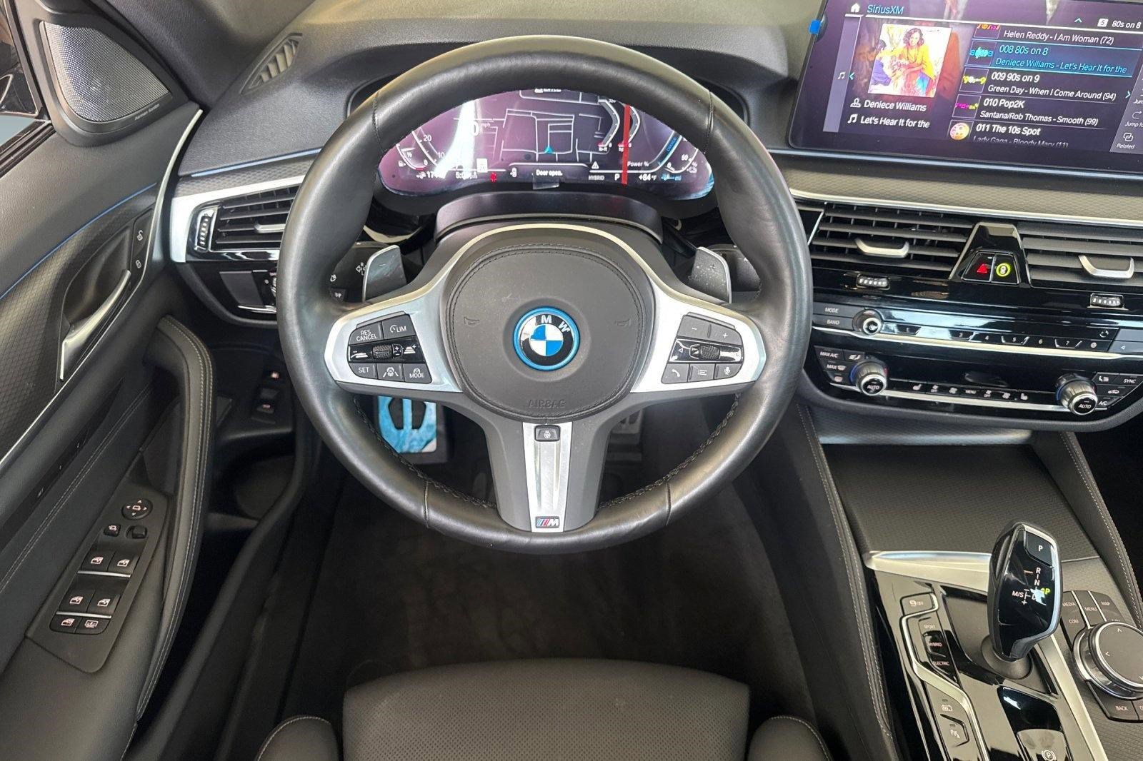 Used 2023 BMW 530e w/ Executive Package RWD image 28
