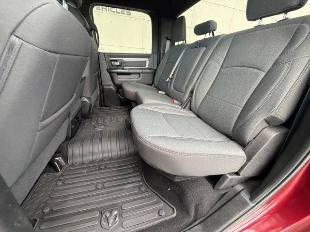 Used 2024 RAM 1500 Classic Warlock AWD/4WD image 15