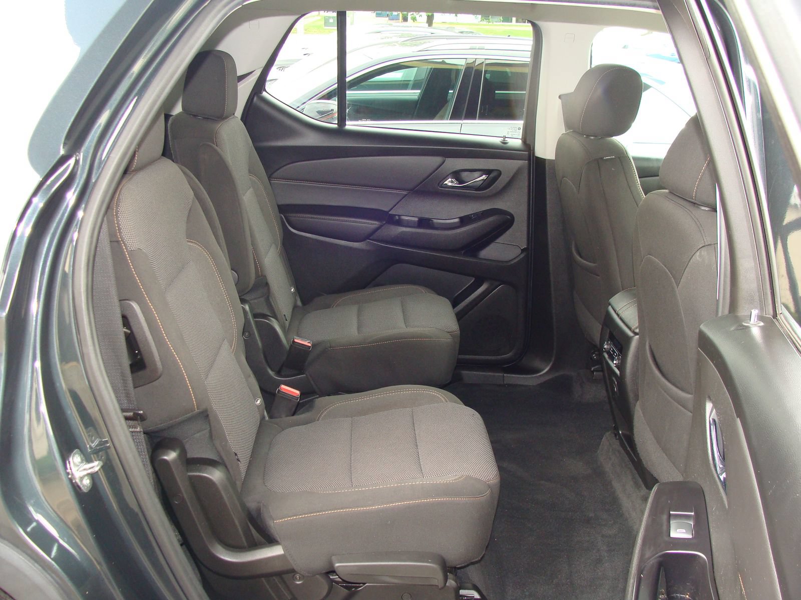 Used 2020 Chevrolet Traverse LT AWD/4WD image 12