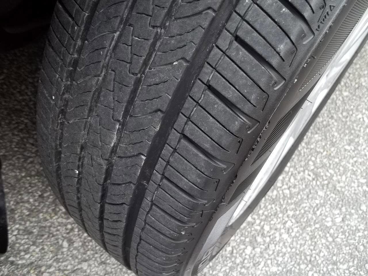 Used 2013 Nissan Versa SV w/ Convenience Pkg image 23