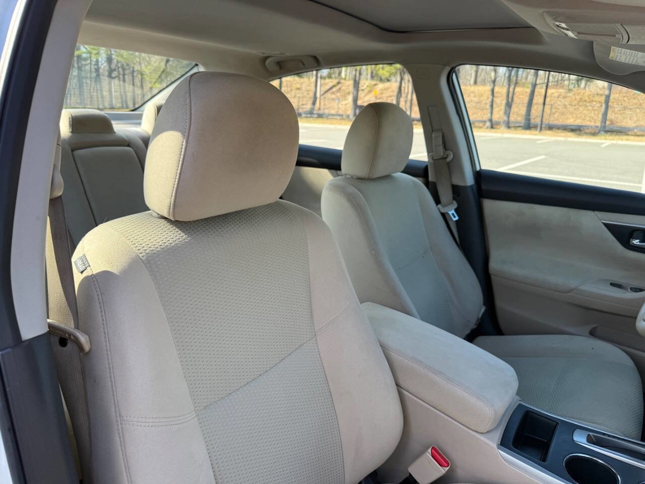 Used 2015 Nissan Altima 2.5 SV w/ Convenience Package image 19