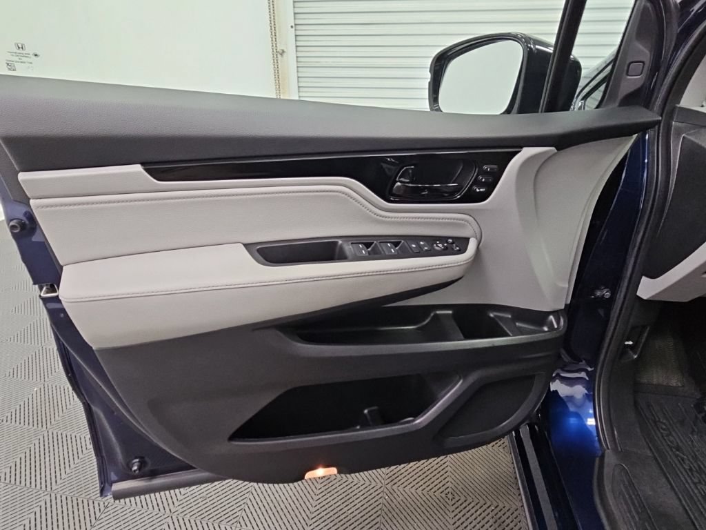 Used 2019 Honda Odyssey Elite image 31