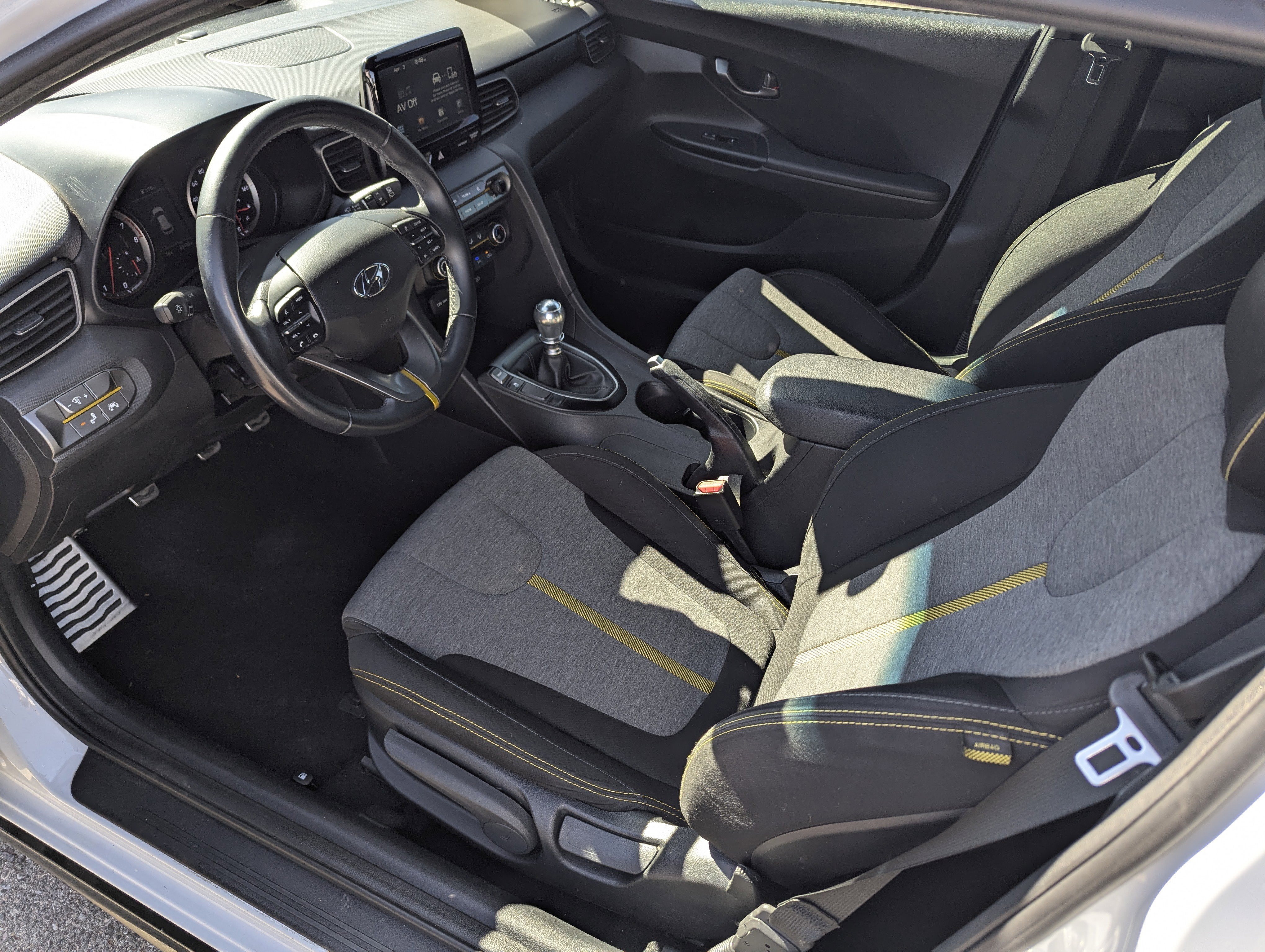 Used 2020 Hyundai Veloster Turbo R-Spec image 8