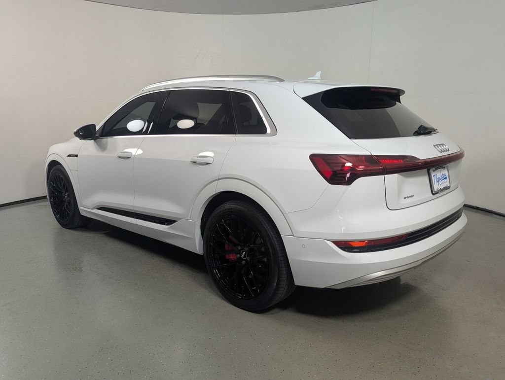 Used 2019 Audi e-tron Prestige w/ Prestige Package AWD/4WD image 6