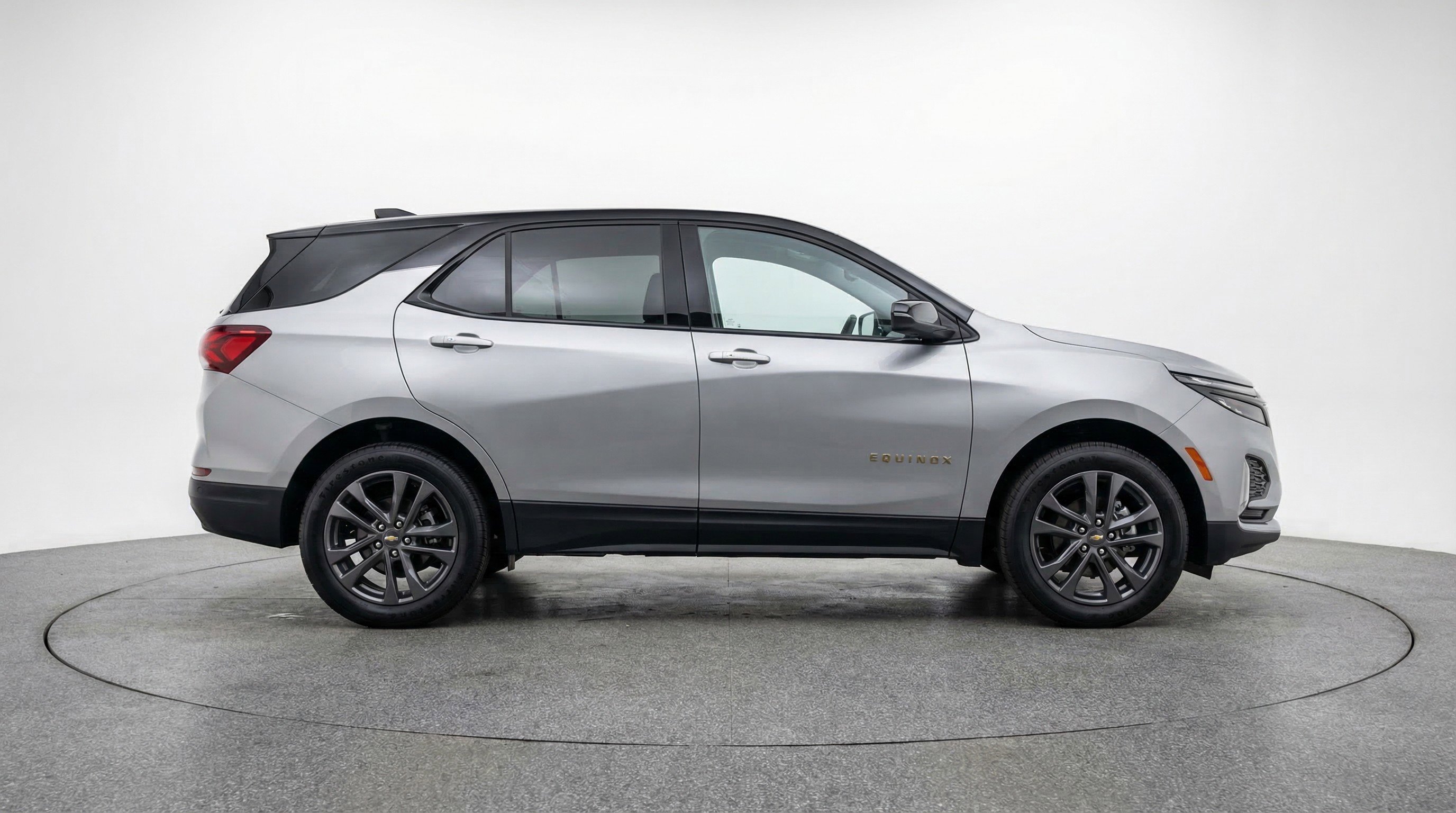 Used 2025 Chevrolet Equinox LT FWD image 11