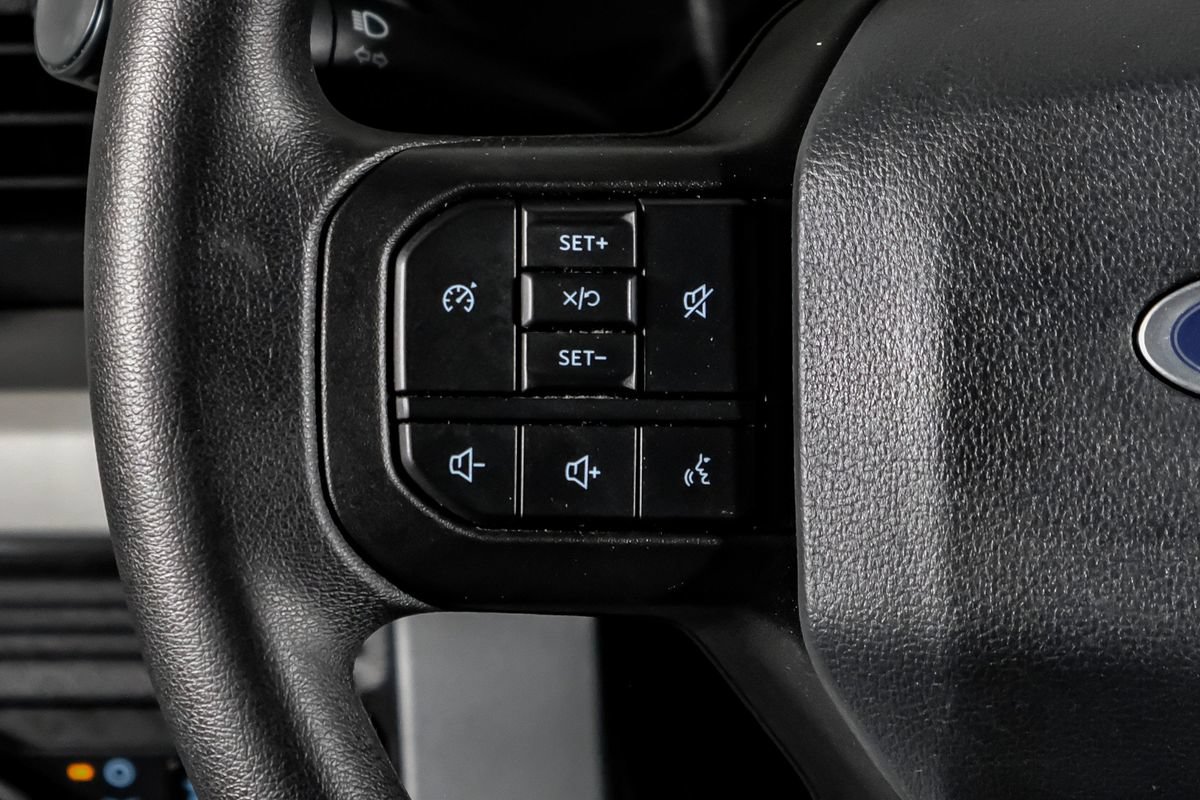 Used 2025 Ford F350 XL AWD/4WD image 17
