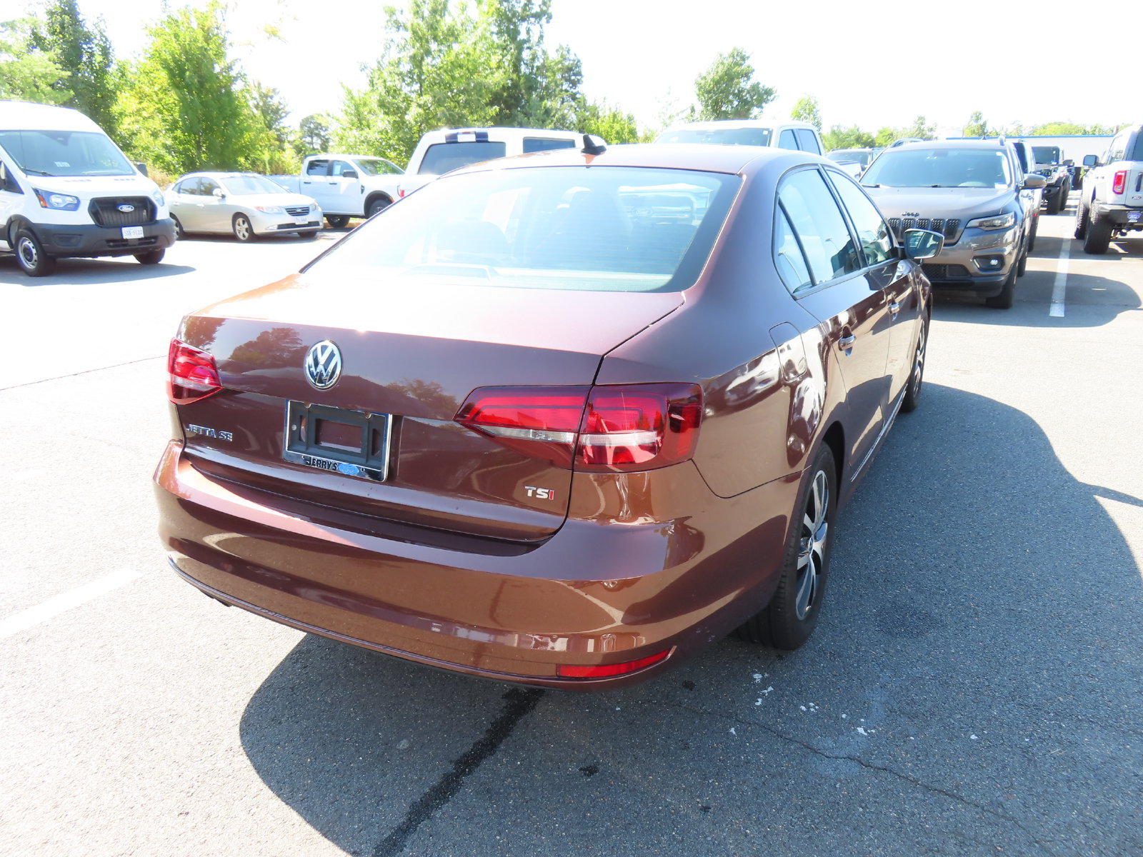 Used 2016 Volkswagen Jetta SE FWD image 5