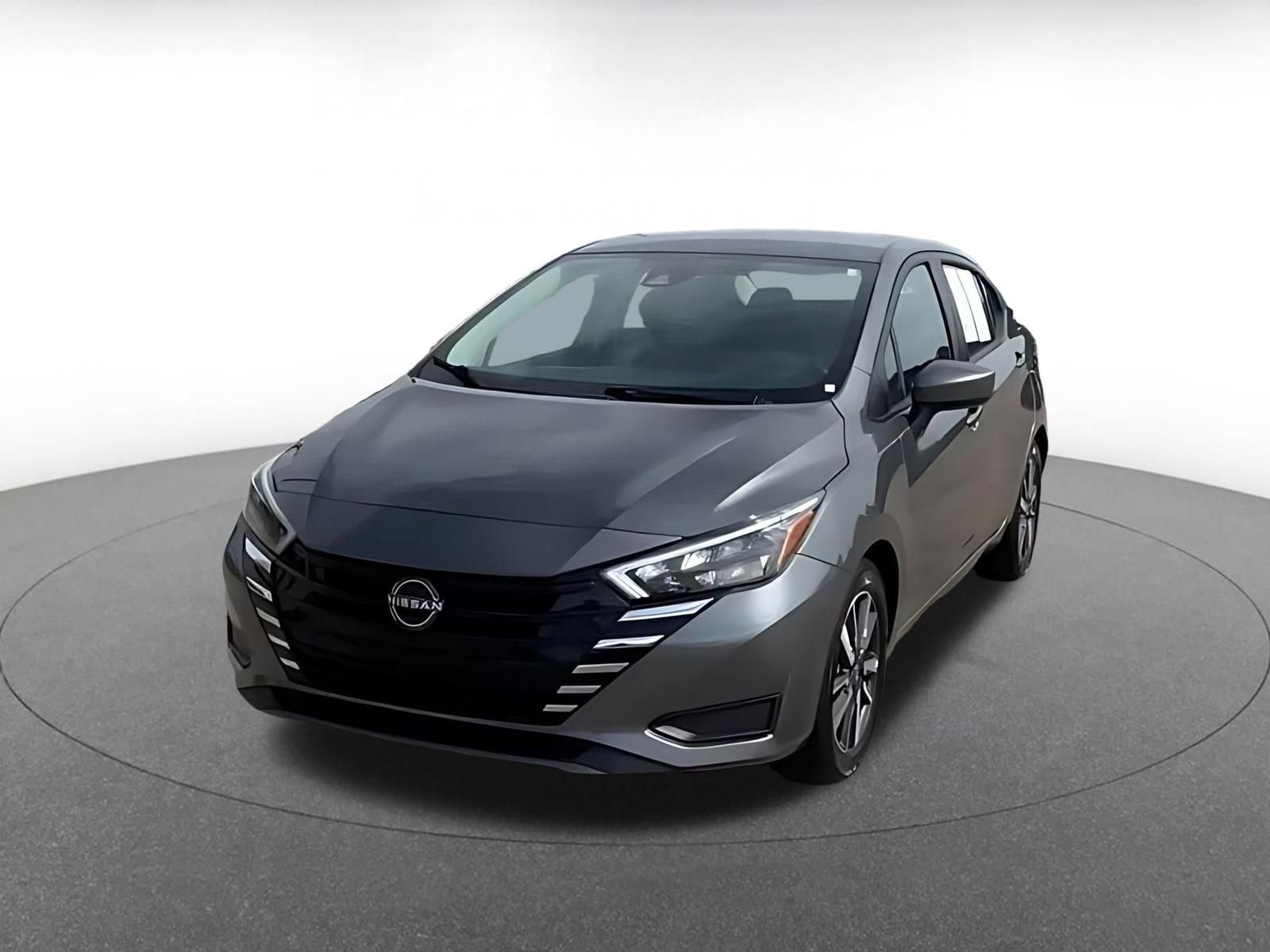 Used 2025 Nissan Versa SV FWD image 7