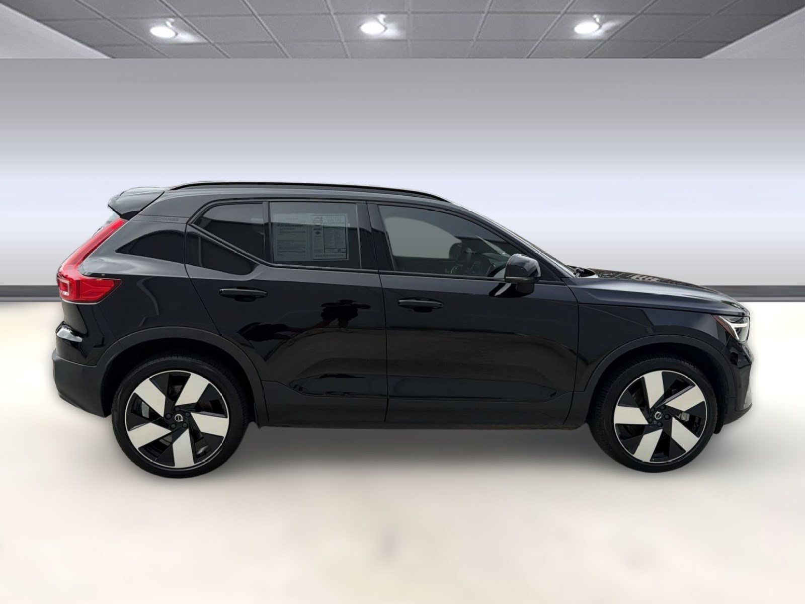 Used 2023 Volvo XC40 Recharge Ultimate AWD/4WD image 8