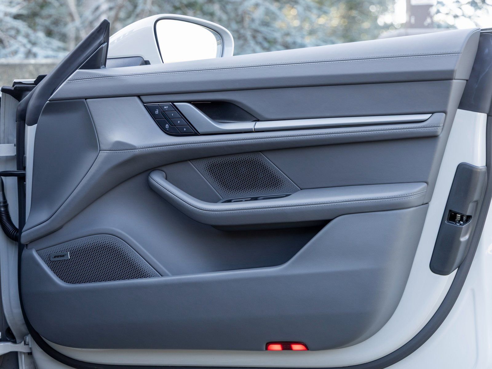 Used 2025 Porsche Taycan 4S image 50