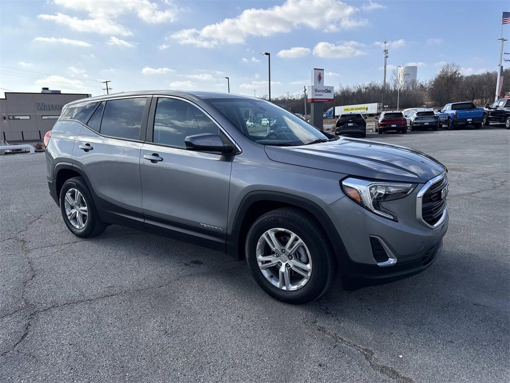 Used 2021 GMC Terrain SLE w/ LPO, Floor Liner Package image 8