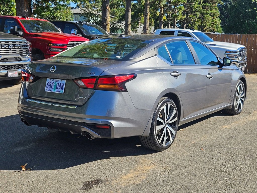 Used 2021 Nissan Altima 2.5 SR w/ SR Premium Package image 7