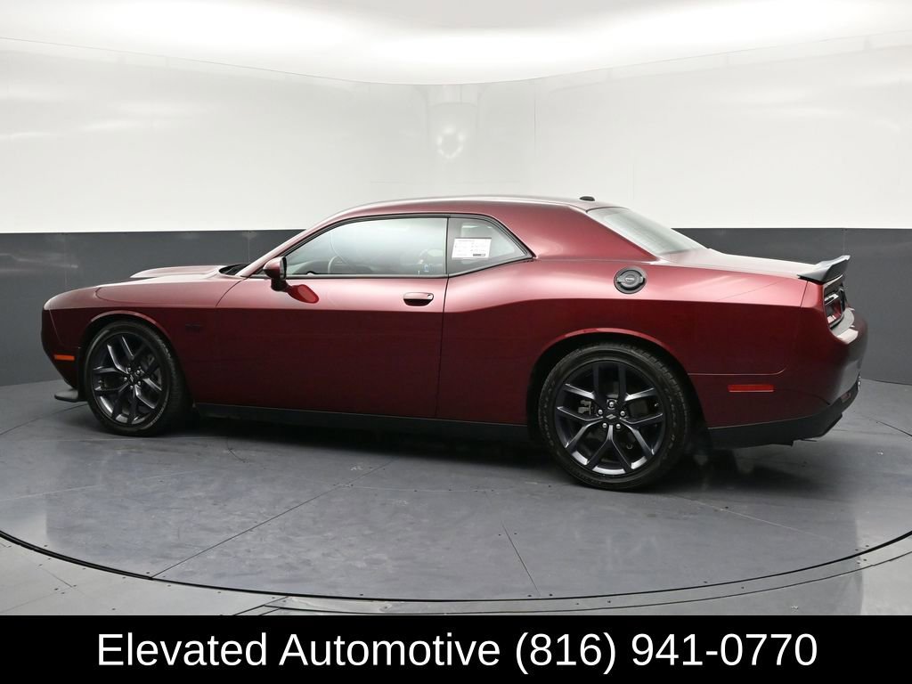 Used 2023 Dodge Challenger R/T w/ Blacktop Package image 28