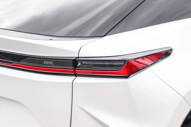 Certified 2023 Lexus RZ 450e Premium w/ Technology Package AWD/4WD image 8