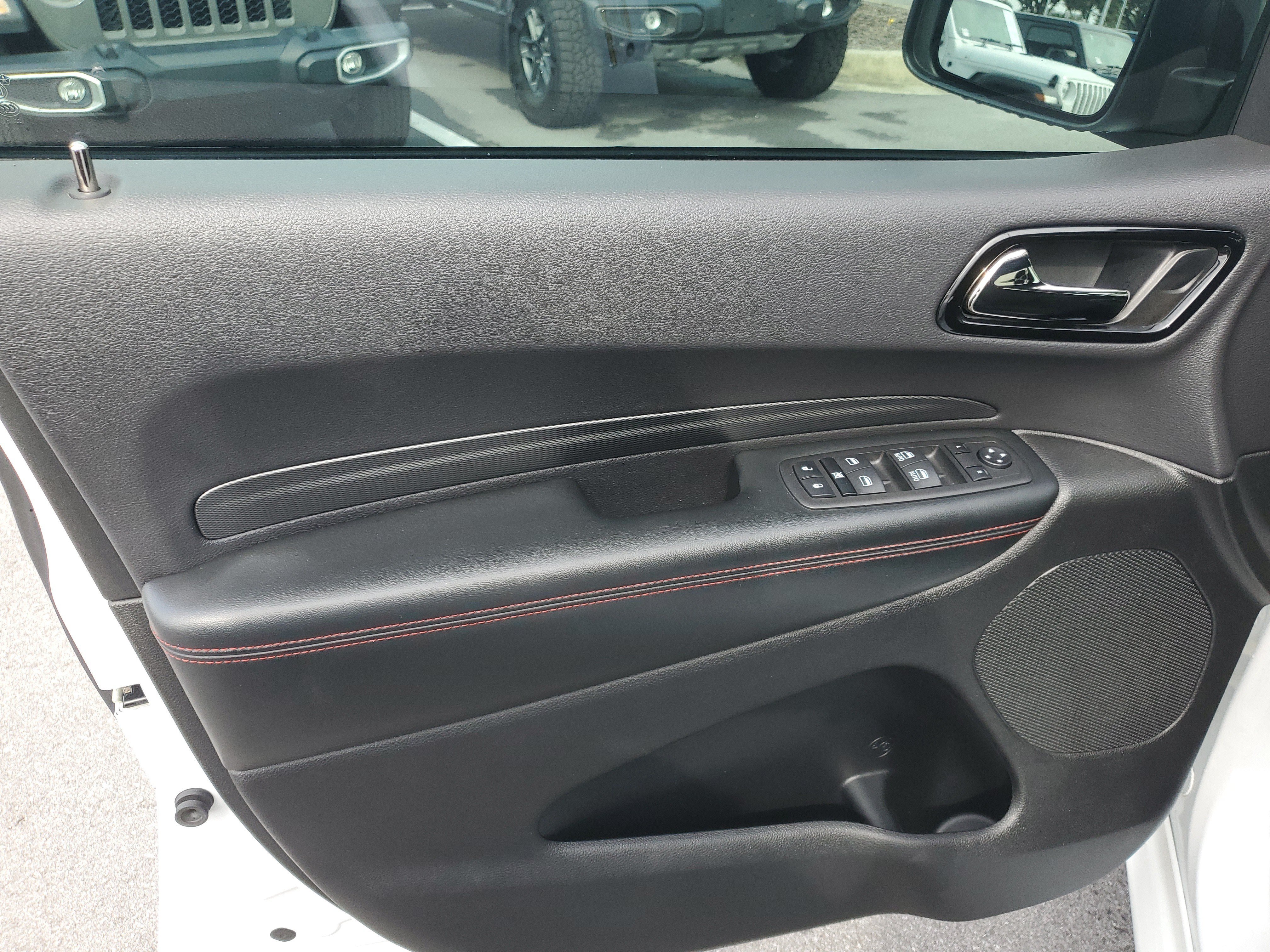 Used 2023 Dodge Durango GT w/ Blacktop Package RWD image 11