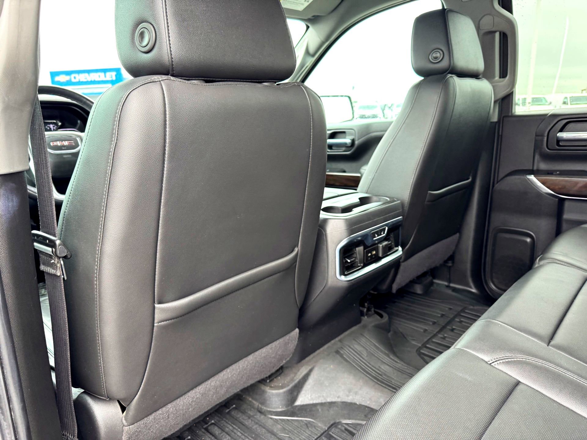 Used 2020 GMC Sierra 1500 SLT RWD image 20