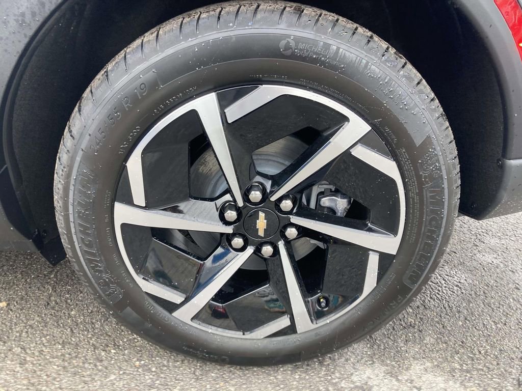 New 2026 Chevrolet Equinox EV LT image 10