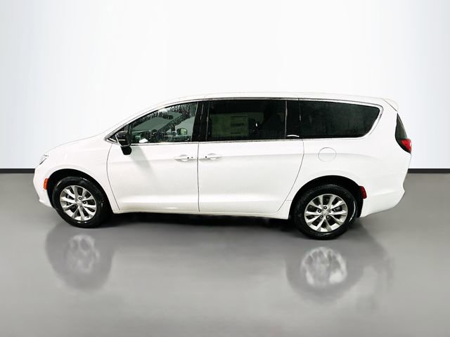 New 2026 Chrysler Pacifica Select AWD/4WD image 9