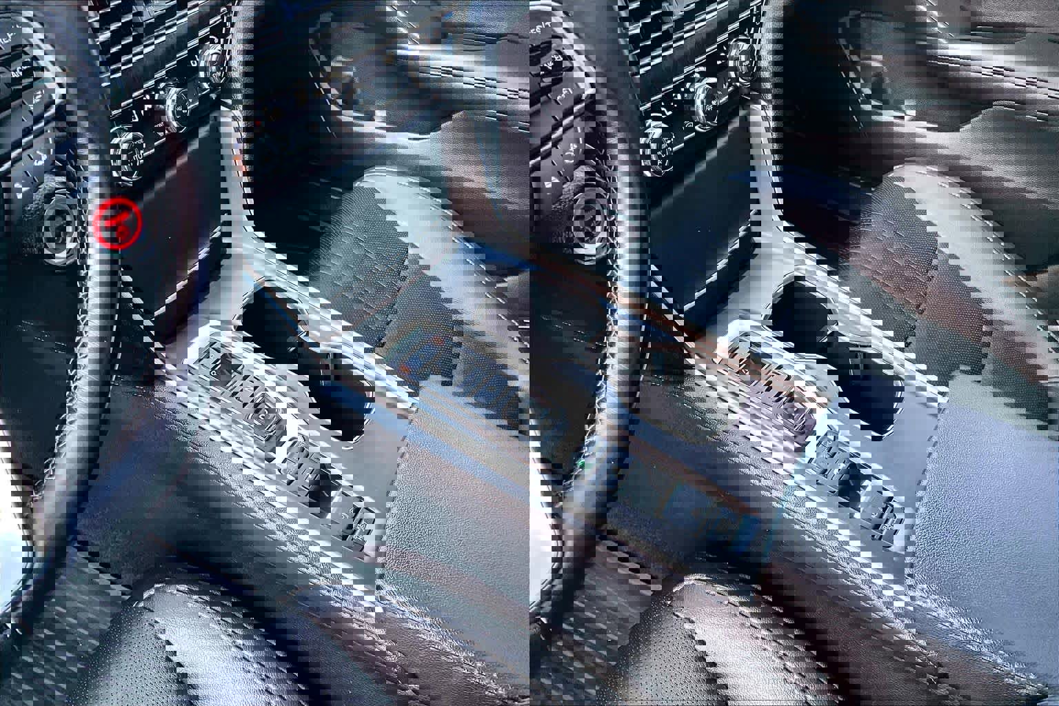 Used 2021 Honda Accord Touring image 16