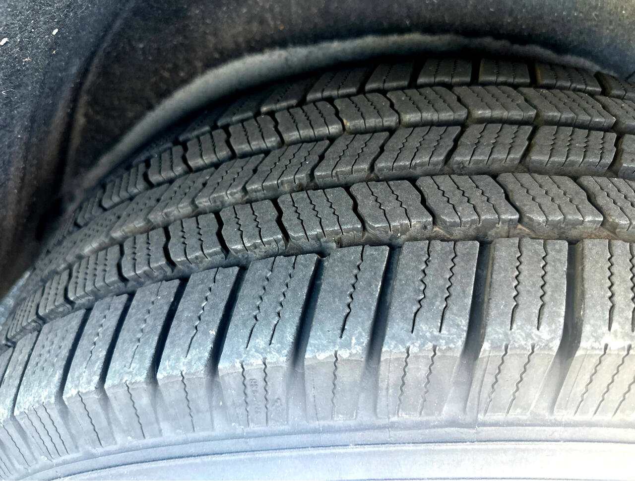 Used 2019 Chevrolet Traverse LT image 13